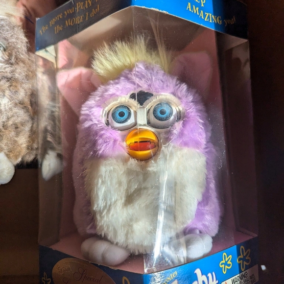Furby Limited Edition Bundle Vintage Toys 1998 1st Gen 1999 2ndGen Christmas NWT - Picture 15 of 16